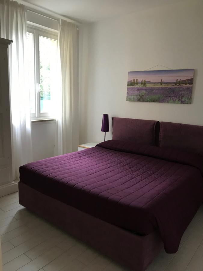 Residenza Le Logge Aparthotel Torri Del Benaco Exteriör bild