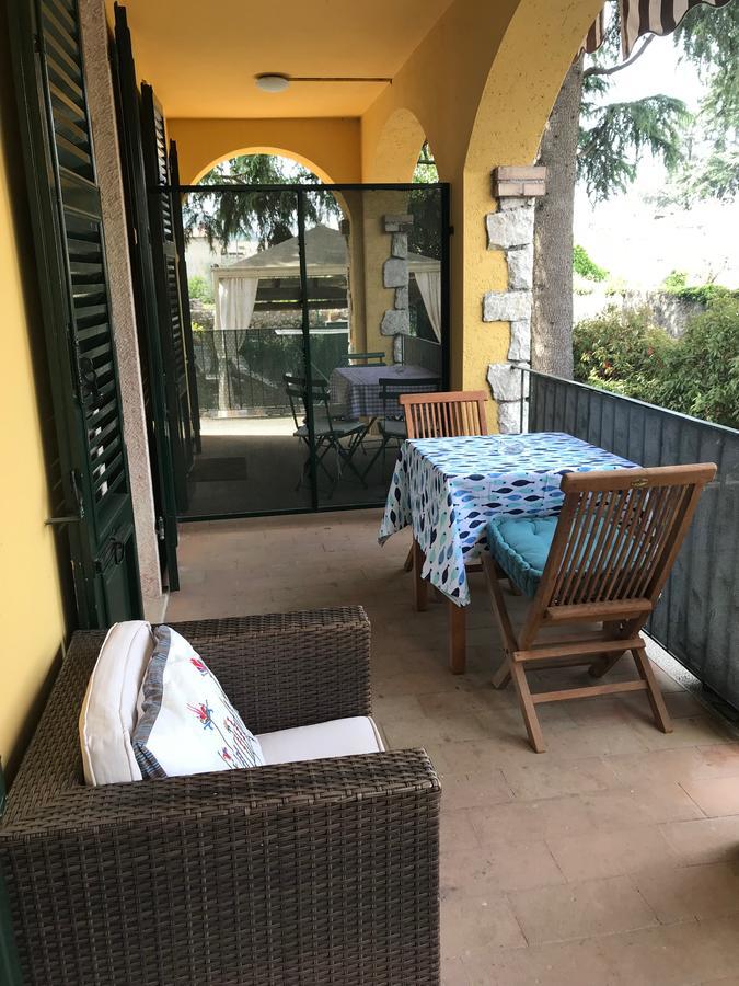 Residenza Le Logge Aparthotel Torri Del Benaco Exteriör bild